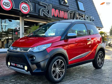 Aixam Brommobiel Crossline Premium | 2015 | Hoge instap | Garantie 45km auto