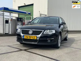 Volkswagen Passat 1.6 FSI Trendline Airco/Cruise Apk