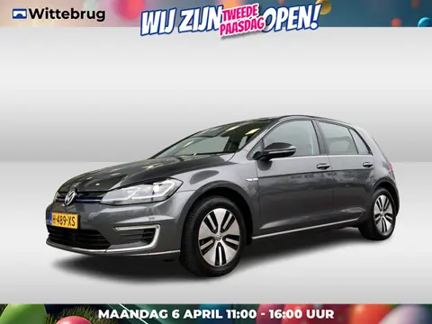 Volkswagen e-Golf E-DITION / Achteruitrijcamera / 16 Inch / Climate control / Adaptive Cruise / Led