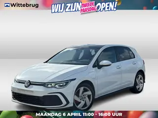 Volkswagen Golf 1.4 DSG eHybrid 245PK GTE / Panoramadak / LED Matrix / Trekhaak / Standkachel / 17''