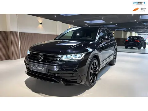 Volkswagen Tiguan 1.4 TSI eHybrid 3X R-Line|Pano|Matrix|Virtual|360|Keyless|Black Pakket