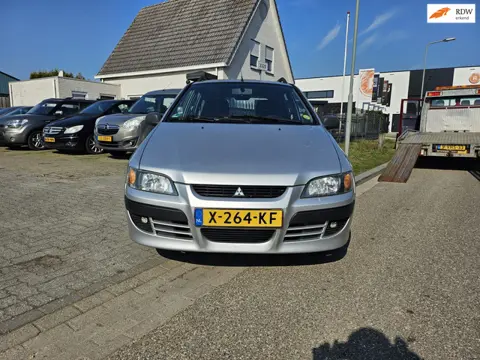 Mitsubishi Space Star 1.6 Inform