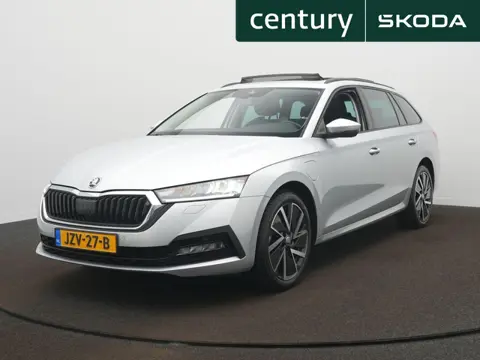 Skoda Octavia Combi 1.4 TSI iV PHEV Business Edition Panoramadak - Pdc - Camera - Automaat - Navigat
