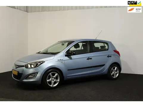 Hyundai I20 1.2i Business Edition · Handgeschakeld · Airco · Bluetooth · 2012. inclusief een nieuwe 