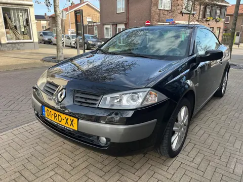 Renault Mégane Coupé-Cabriolet 2.0-16V Privilège Luxe