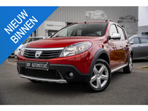 Dacia Sandero 1.6 Stepway Lage km stand | Leer | Trekhaak | Airco