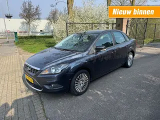 FORD FOCUS 1.6 SEDAN / EXPORTPRIJS!!
