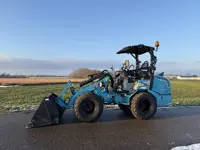 GIANT G2700 X-TRA HD+ minishovel / kniklader BJ 2024