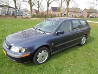 VOLVO V40 kan ook met nieuwe a p k 