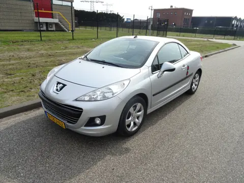 Peugeot 207 CC 1.6 VTi