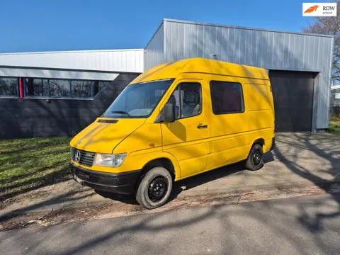 Mercedes-Benz Sprinter 208D 312D 1999 MANUEEL CLEAN GERMANY CAR