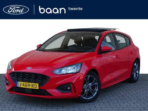 Ford Focus 1.0 Turbo 125pk ST Line Business | Panorama dak | Winterpack | Cruise. | Airco |