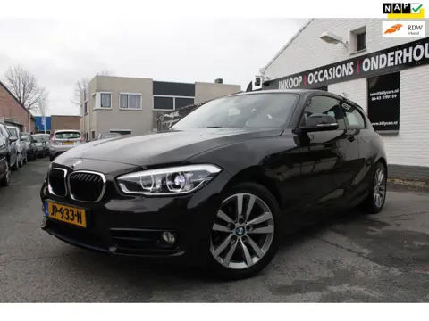 BMW 1-serie 118i Centennial High Executive Automaat |Carplay|Airco|CruisecontrolNavi|Elec Ramen|Park
