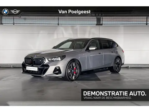 BMW i5 Touring xDrive40 84 kWh | M Sportpakket Pro | Innovation Pack | Comfort Pack