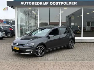 Volkswagen Golf 1.4 TSI GTE Connected Series