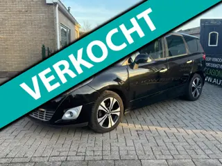 Renault Grand Scénic 1.4 TCe Bose | navi | pano | trekhaak | pdc | nieuwe apk |