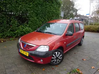 Dacia Logan MCV 7 ZITTER MET JAAR APK!