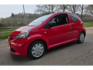 Toyota Aygo 1.0-12V - APK 23-03-2027 - Rijdt perfect -