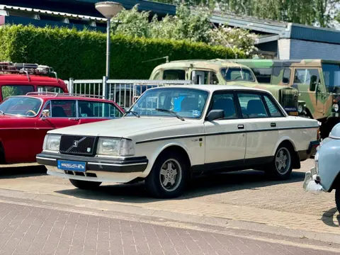 Volvo 240 2.3 GLT Injectie, automaat, airco, zeer rijke historie.