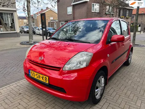 Daihatsu Sirion 2 1.0-12V Trend