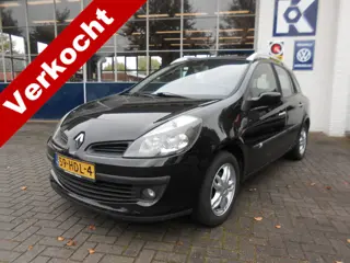 Renault Clio Estate 1.2 TCE Corporate Sport Airco / Trekhaak / Cruise contr. / Nieuwe APK