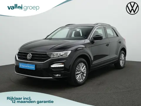 Volkswagen T-Roc 1.0 TSI 110 pk Style | Trekhaak | Navigatie | Adaptive Cruise | Parkeersensoren voo