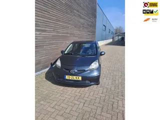 Toyota Aygo 1.0-12V + nieuwe apk