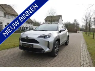 Toyota Yaris Cross 1.5 Hybrid 115 Business Plus | PDC | Camera | ACC | Stoelverwarming | Stuurwielve