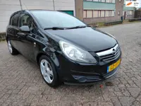 Opel Corsa 1.2-16V ( Automaat ) 5 Deurs en Airco