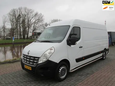Renault Master T35 2.3 dCi L3H3