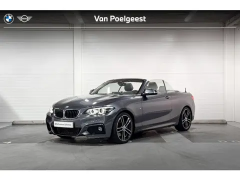 BMW 2 Serie Cabrio 220i High Executive | M Sportpakket | Stoelverwarming  | M sport-onderstel