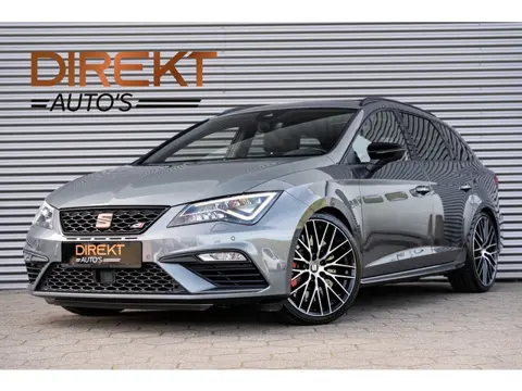 SEAT Leon ST 2.0 TSI CUPRA 300 4DRIVE PERFORMANCE PANO BEATS