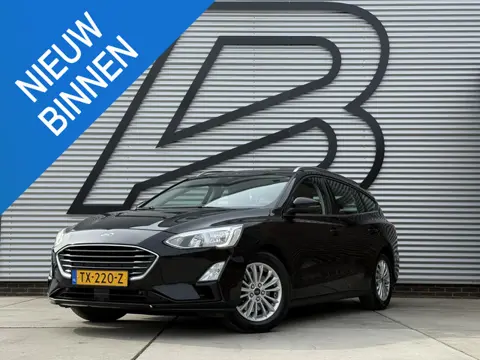 Ford Focus Wagon 1.0 EcoBoost Titanium Business Navi|Cruise|Trekhaak|Stoel+Stuur verw|Carplay|B&O|PD