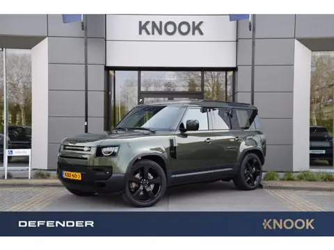 Land Rover Defender 110 P300e 110 Forest Edition