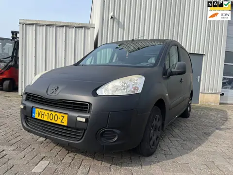 Peugeot Partner 122 1.6 HDI L1 XT Profit + BAK DEFECT!!