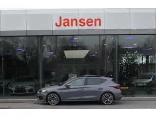 CUPRA Leon 1.4 e-Hybrid VZ Black Edition | PANO | LEDER | CARPLAY | MATRIX LED | CAMERA | MEMORY | A