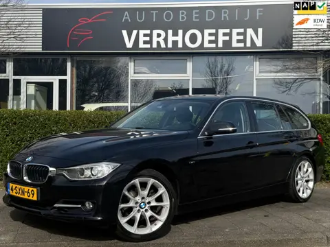 BMW 3-serie Touring 320i High Executive - AUTOMAAT - CRUISE CONTR - ZWART LEDER - VOLLEIG ONDERHOUD 