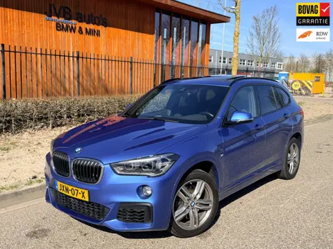 BMW X1 sDrive20i M- sport, panorama, trekhaak, HUD