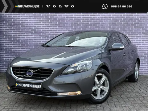 Volvo V40 D2 KINETIC | 1ste eigenaar | 12 mnd BOVAG garantie | Trekhaak | Dealeronderhouden | Naviga