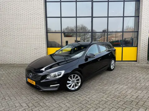 Volvo V60 2.0 D2 Momentum, 4 season banden, Automaat