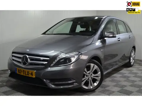 Mercedes-Benz B-klasse 180 Ambition / Automaat / PDC / Nav. / NL auto