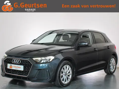 Audi A1 Sportback 30 TFSI Advanced epic Stoelverwarming, Apple Carplay/Android Auto, Camera, Digital