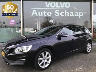 Volvo V60 1.5 T2 Summum Automaat | Rijklaar incl garantie | Vaste trekhaak Regensensor Climate contr