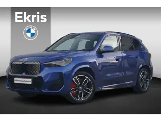 BMW iX1 eDrive20 M Sportpakket Pro 19'' / Panoramadak / Harman Kardon / Elektrisch verstelbare stoel