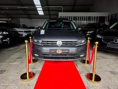 Volkswagen Tiguan 2.0TDI 110kw PANO+ CAMERA R-LINE!