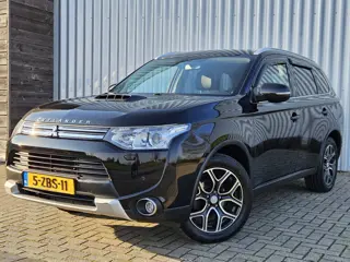 Mitsubishi Outlander 2.0 PHEV Instyle X-Line 4WD!