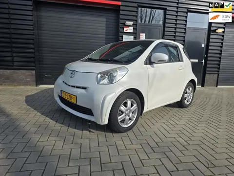 Toyota IQ 1.0 VVTi Comfort | AIRCO | CRUISE CONTROL | ELECTRISCHE RAMEN + SPIEGELS
