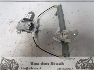 Nissan Qashqai 2010-2014 Raammechaniek links achter electrisch