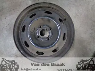 Peugeot 406 1999-2004 15 inch stalen velg