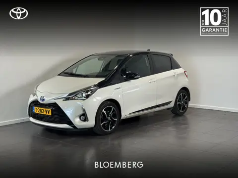 Toyota Yaris 1.5 Hybrid Bi-Tone (bj 2018, automaat)